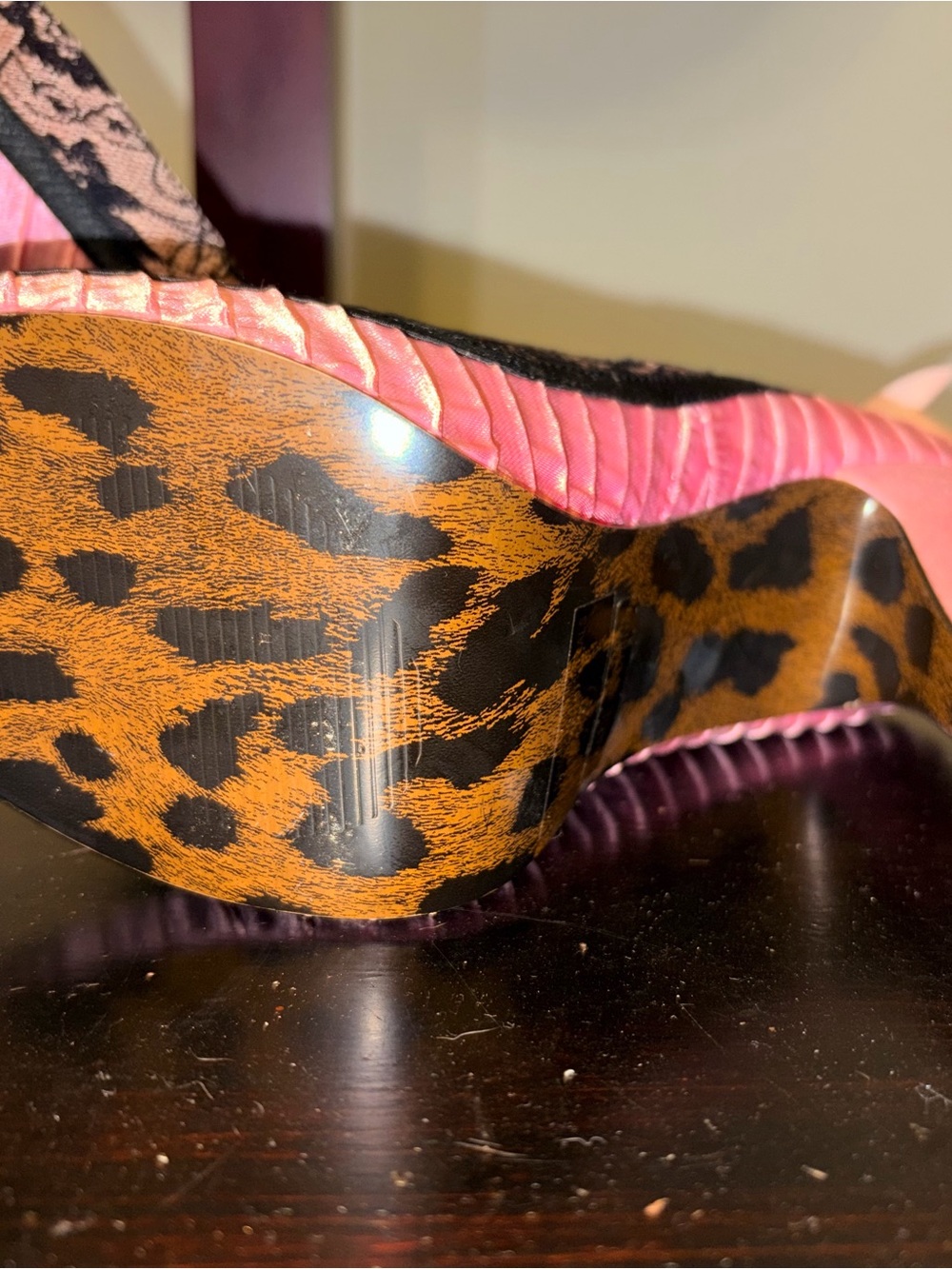 Bettie Page Pink and Black Lace Platform Heels with Bow - Picture 4 of 5